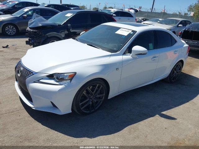 Lexus IS 200T 2016 JTHBA1D23G5021654 Image 2
