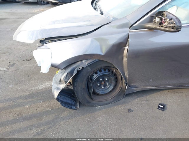 Toyota CAMRY LE 2016 4T4BF1FKXGR555970 Image 17