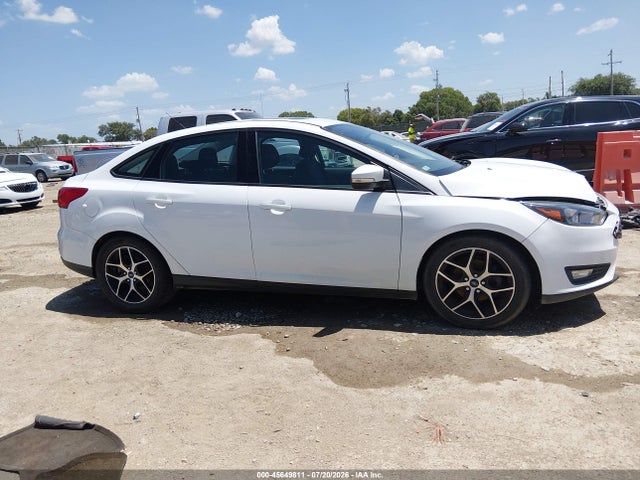 1FADP3H23JL282645 Ford FOCUS SEL