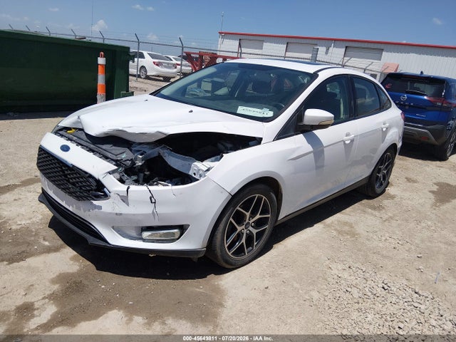 1FADP3H23JL282645 Ford FOCUS SEL