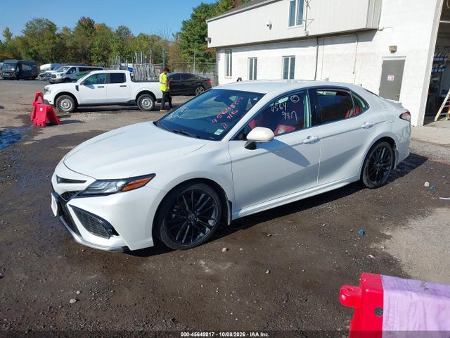 45649817 :رقم المزاد ، 4T1K31AK9NU576820 vin ، 2022 Toyota Camry Xse Hybrid مزاد بيع