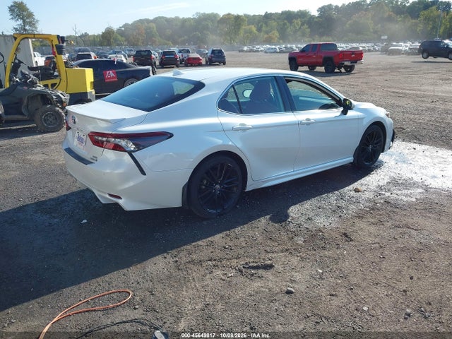 45649817 :رقم المزاد ، 4T1K31AK9NU576820 vin ، 2022 Toyota Camry Xse Hybrid مزاد بيع