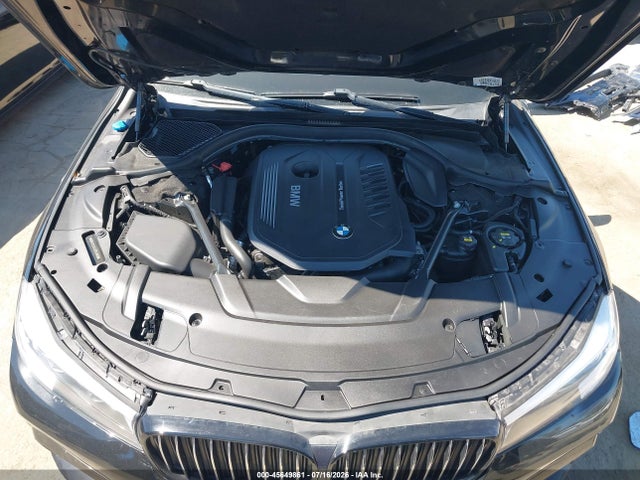 45649861 :رقم المزاد ، WBA7E2C5XJG741846 vin ، 2018 Bmw 740i مزاد بيع