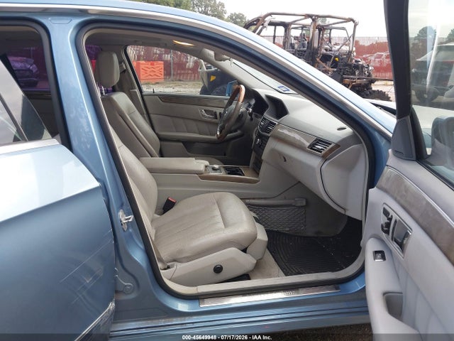 2010 Mercedes-benz E 550 მანქანა იყიდება აუქციონზე, vin: WDDHF7CB8AA059371, აუქციონის ნომერი: 45649948