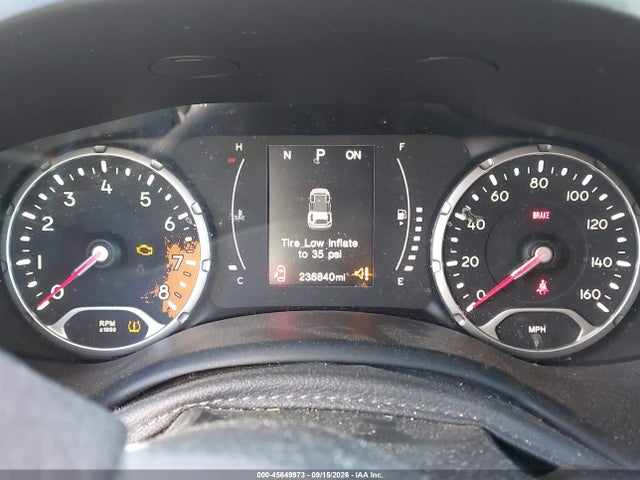 Продажа на аукционе авто 2015 Jeep Renegade Latitude, vin: ZACCJBBT9FPB36045, номер лота: 45649973