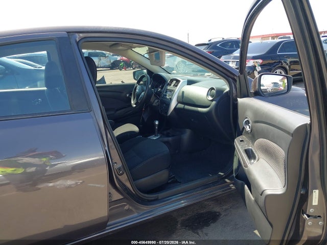 3N1CN7AP6FL860647 Nissan Versa 1.6 Sv