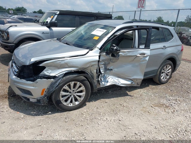 2019 Volkswagen Tiguan 2.0t S მანქანა იყიდება აუქციონზე, vin: 3VV1B7AXXKM114060, აუქციონის ნომერი: 45650039