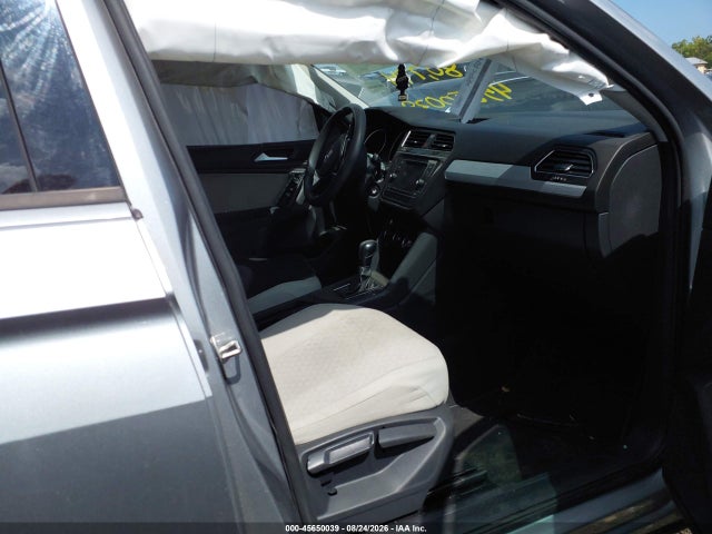 2019 Volkswagen Tiguan 2.0t S მანქანა იყიდება აუქციონზე, vin: 3VV1B7AXXKM114060, აუქციონის ნომერი: 45650039