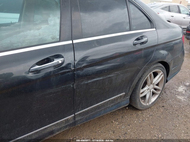 2012 Mercedes-benz C 250 Sport მანქანა იყიდება აუქციონზე, vin: WDDGF4HB9CR194740, აუქციონის ნომერი: 45650071