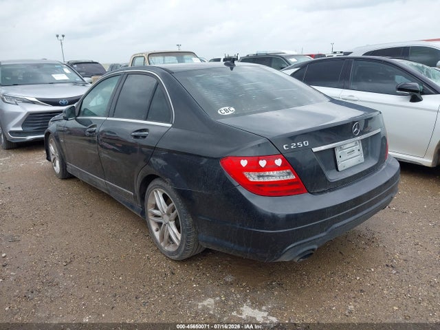 2012 Mercedes-benz C 250 Sport მანქანა იყიდება აუქციონზე, vin: WDDGF4HB9CR194740, აუქციონის ნომერი: 45650071