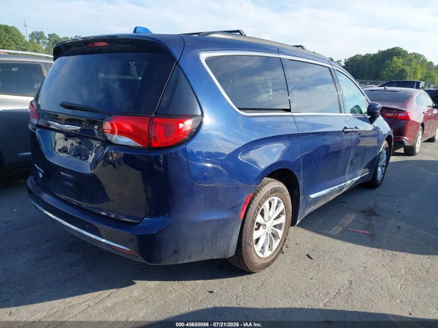45650096 :رقم المزاد ، 2C4RC1BG4HR785445 vin ، 2017 Chrysler Pacifica Touring-l مزاد بيع