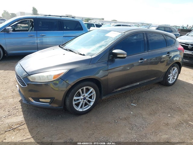 Ford FOCUS SE 2015 1FADP3K26FL370511 Image 2