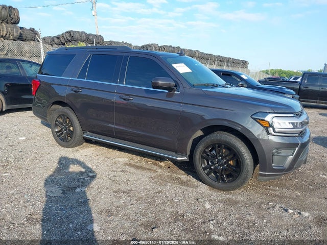 Продаж на аукціоні авто 2022 Ford Expedition Xlt, vin: 1FMJU1JT4NEA61087, номер лоту: 45650143