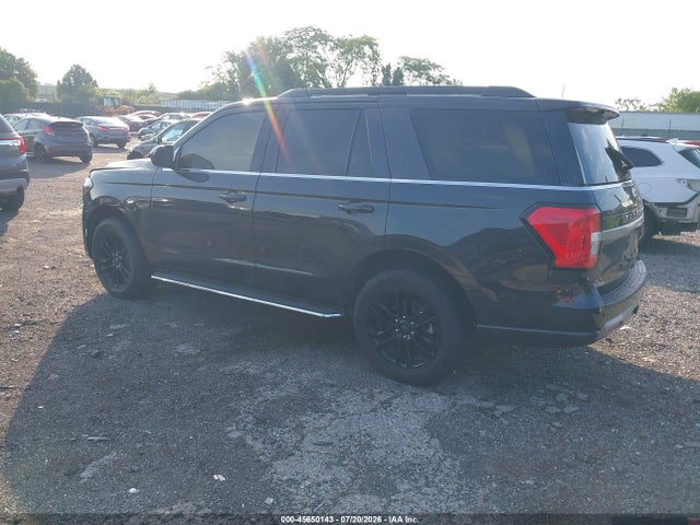 1FMJU1JT4NEA61087 Ford Expedition Xlt
