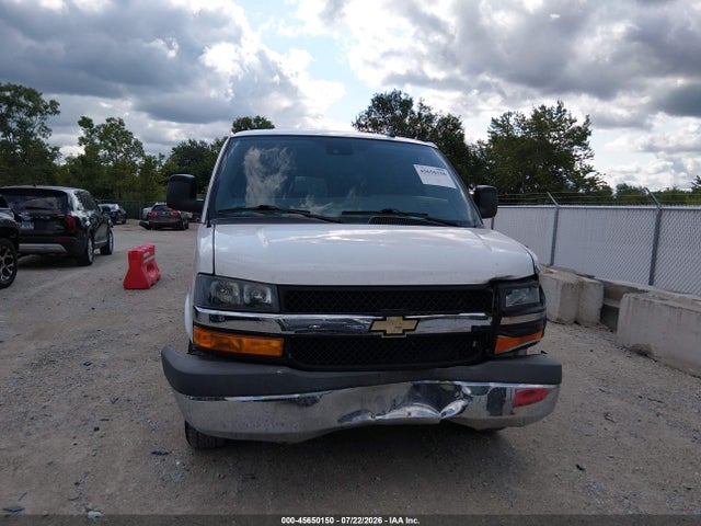Продаж на аукціоні авто 2020 Chevrolet Express Passenger Rwd 3500 Extended Wheelbase Lt, vin: 1GAZGPFG3L1231840, номер лоту: 45650150