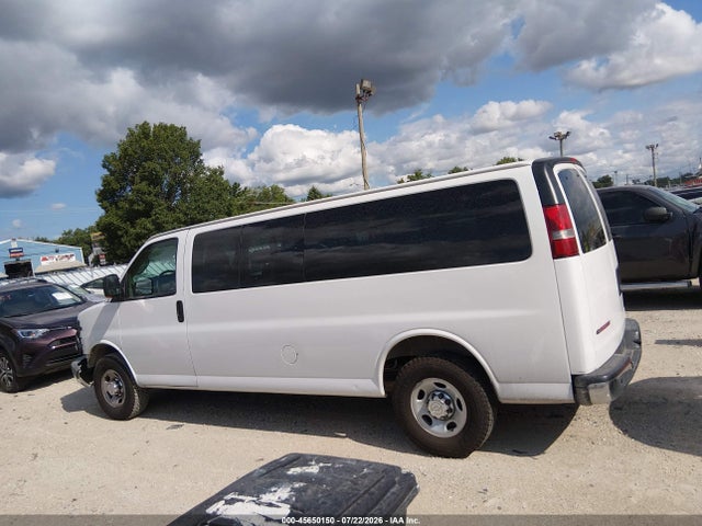 Продаж на аукціоні авто 2020 Chevrolet Express Passenger Rwd 3500 Extended Wheelbase Lt, vin: 1GAZGPFG3L1231840, номер лоту: 45650150