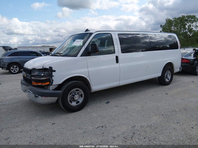 Продаж на аукціоні авто 2020 Chevrolet Express Passenger Rwd 3500 Extended Wheelbase Lt, vin: 1GAZGPFG3L1231840, номер лоту: 45650150