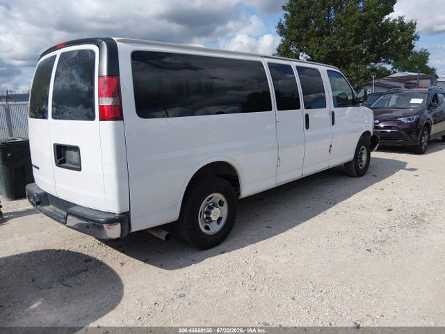 Продаж на аукціоні авто 2020 Chevrolet Express Passenger Rwd 3500 Extended Wheelbase Lt, vin: 1GAZGPFG3L1231840, номер лоту: 45650150