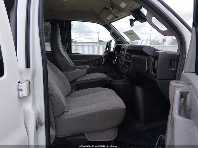 Продаж на аукціоні авто 2020 Chevrolet Express Passenger Rwd 3500 Extended Wheelbase Lt, vin: 1GAZGPFG3L1231840, номер лоту: 45650150