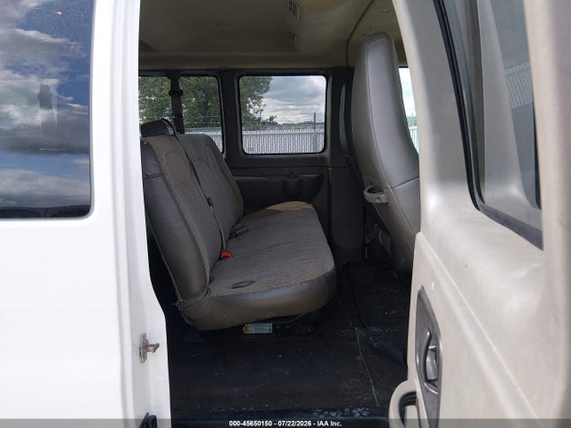 Продаж на аукціоні авто 2020 Chevrolet Express Passenger Rwd 3500 Extended Wheelbase Lt, vin: 1GAZGPFG3L1231840, номер лоту: 45650150