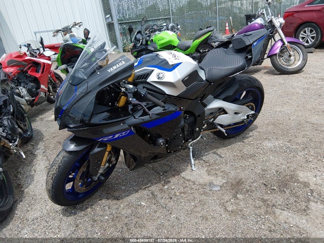 Yamaha Yzfr1m 2022 JYARN67E1NA000552 Image 2