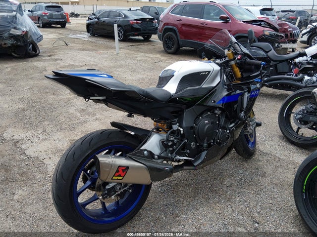 Yamaha Yzfr1m 2022 JYARN67E1NA000552 Image 4