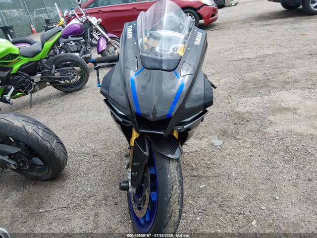 Yamaha Yzfr1m 2022 JYARN67E1NA000552 Image 5