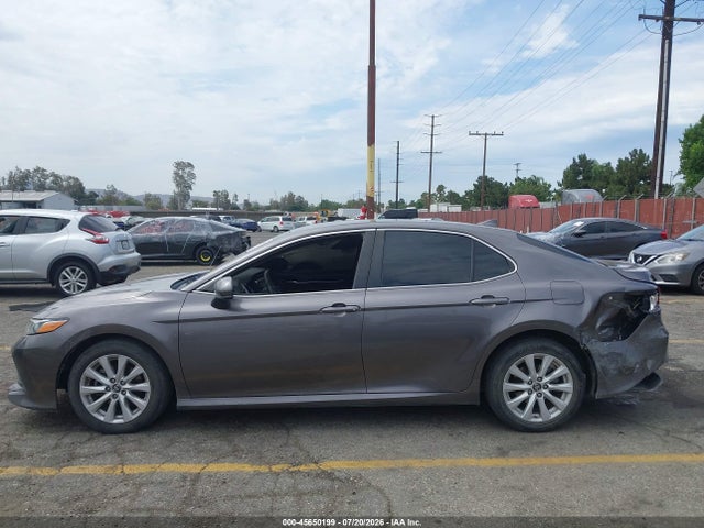 Toyota CAMRY LE 2019 4T1B11HK3KU205028 Image 15