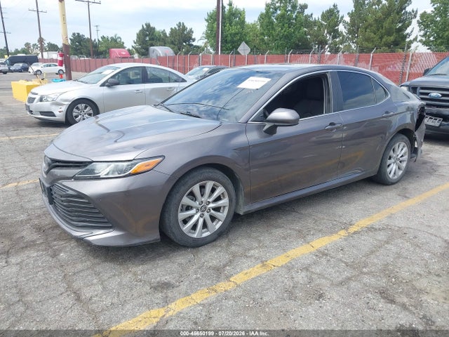 Toyota CAMRY LE 2019 4T1B11HK3KU205028 Image 2