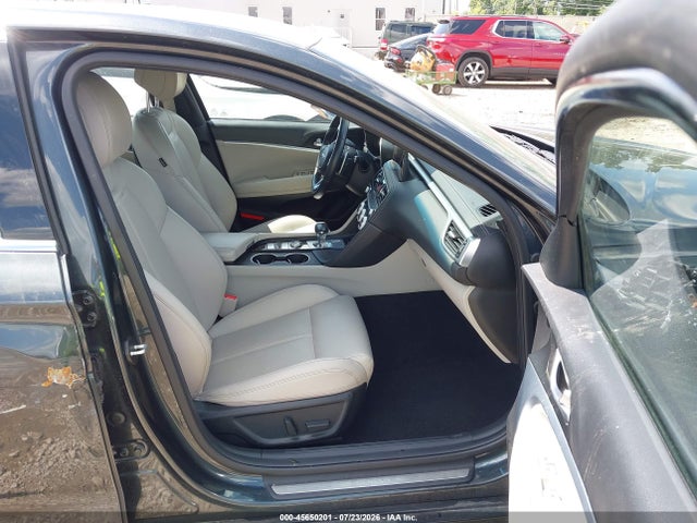 Продажа на аукционе авто 2023 Genesis G70 2.0t Awd, vin: KMTG34TA1PU126972, номер лота: 45650201