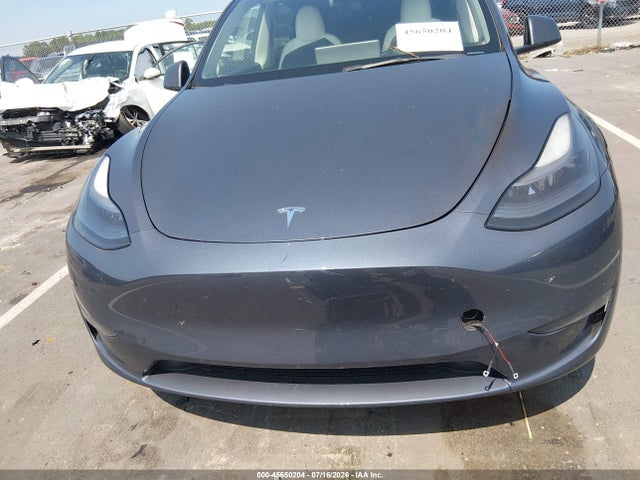 Продажа на аукционе авто 2023 Tesla Model Y Awd/long Range Dual Motor All-wheel Drive, vin: 7SAYGDEE9PA165261, номер лота: 45650204