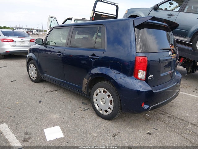 Scion XB 2014 JTLZE4FE1EJ065996 Image 3