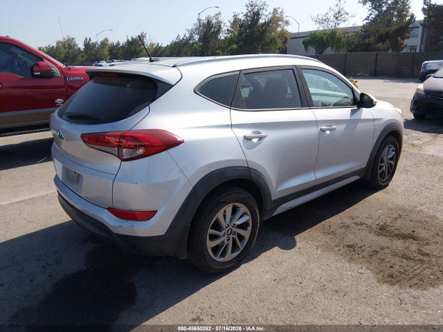 Hyundai TUCSON SE 2017 KM8J33A44HU378031 Image 4