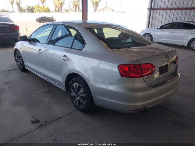 2012 Volkswagen Jetta 2.0l S მანქანა იყიდება აუქციონზე, vin: 3VW2K7AJ8CM462405, აუქციონის ნომერი: 45650308