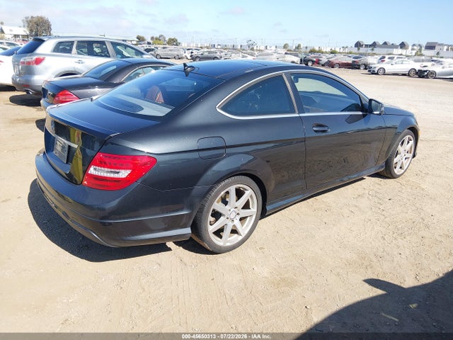 Продаж на аукціоні авто 2013 Mercedes-benz C 250, vin: WDDGJ4HB5DG023334, номер лоту: 45650313