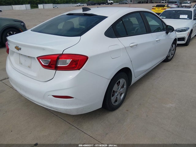 1G1BC5SM1J7143103 Chevrolet Cruze Ls Auto