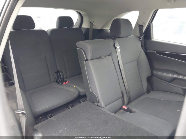 Продажа на аукционе авто 2019 Kia Sorento 2.4l L, vin: 5XYPG4A31KG585307, номер лота: 45650323
