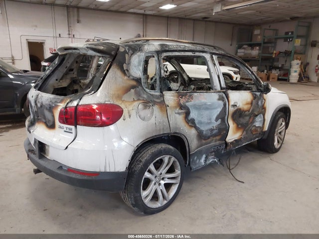 2013 Volkswagen Tiguan Sel მანქანა იყიდება აუქციონზე, vin: WVGBV3AX0DW057840, აუქციონის ნომერი: 45650326