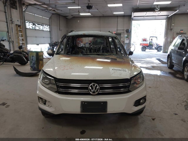 2013 Volkswagen Tiguan Sel მანქანა იყიდება აუქციონზე, vin: WVGBV3AX0DW057840, აუქციონის ნომერი: 45650326
