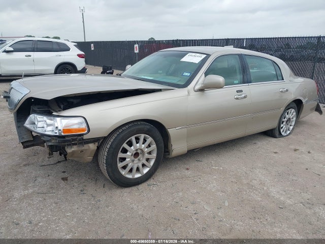 2007 Lincoln Town Car Signature მანქანა იყიდება აუქციონზე, vin: 1LNHM81V07Y624033, აუქციონის ნომერი: 45650359