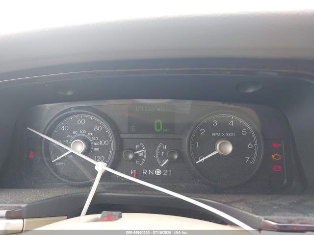 2007 Lincoln Town Car Signature მანქანა იყიდება აუქციონზე, vin: 1LNHM81V07Y624033, აუქციონის ნომერი: 45650359
