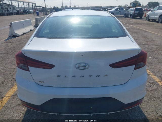 Hyundai ELANTRA SE 2019 5NPD74LF3KH492887 Image 16