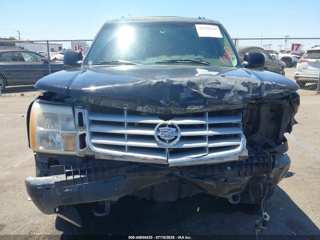 Продаж на аукціоні авто 2002 Cadillac Escalade Standard, vin: 1GYEK63N12R205538, номер лоту: 45650420