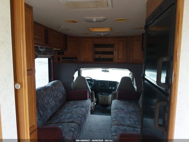 2004 Gulfstream Cruiser მანქანა იყიდება აუქციონზე, vin: 1GBJG31U441113540, აუქციონის ნომერი: 45650427