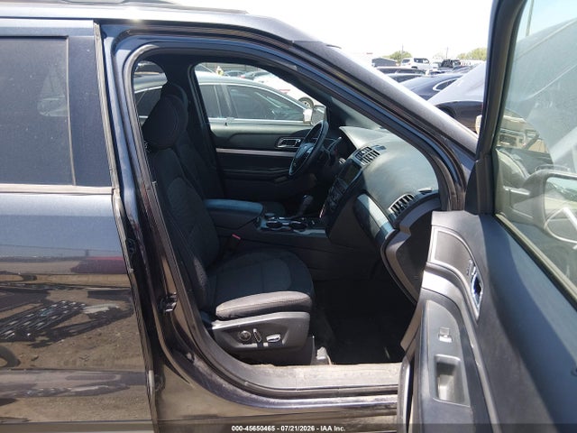 45650465 :رقم المزاد ، 1FM5K8D88HGD33110 vin ، 2017 Ford Explorer Xlt مزاد بيع
