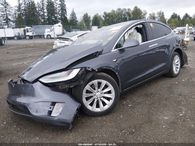 2020 Tesla Model X Long Range Dual Motor All-wheel Drive/long Range Plus Dual Motor All-wheel Drive მანქანა იყიდება აუქციონზე, vin: 5YJXCAE21LF239875, აუქციონის ნომერი: 45650467