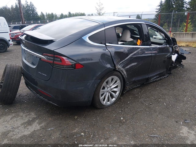 2020 Tesla Model X Long Range Dual Motor All-wheel Drive/long Range Plus Dual Motor All-wheel Drive მანქანა იყიდება აუქციონზე, vin: 5YJXCAE21LF239875, აუქციონის ნომერი: 45650467