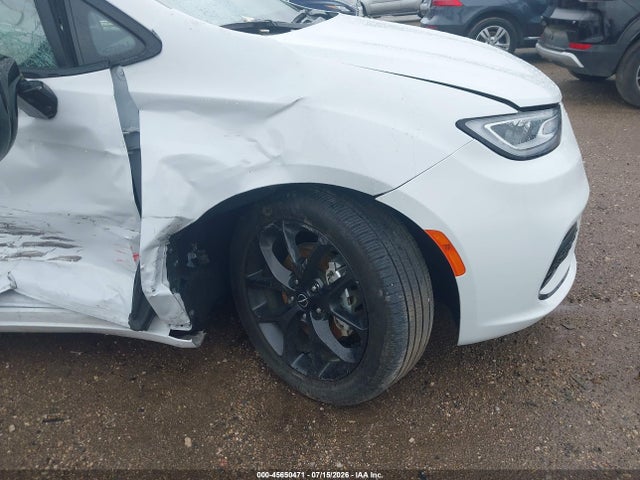 2C4RC1GG7TR161575 Chrysler Pacifica Limited