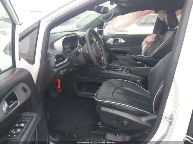 2C4RC1GG7TR161575 Chrysler Pacifica Limited
