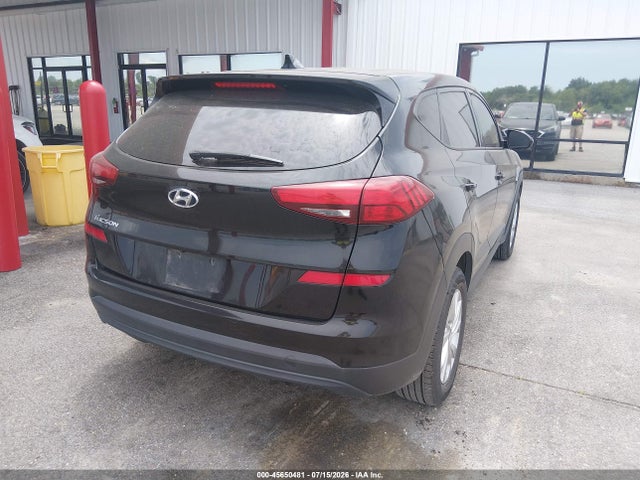 KM8J23A47MU329337 Hyundai TUCSON SE